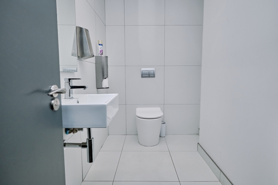 To Let commercial Property for Rent in Woodstock Western Cape
